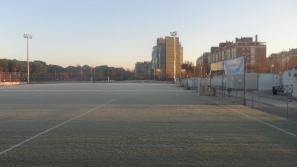 Campo de Fútbol Piqueñas - Madrid, MD