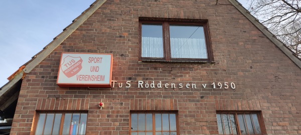 Sportplatz Röddensen - Lehrte-Röddensen