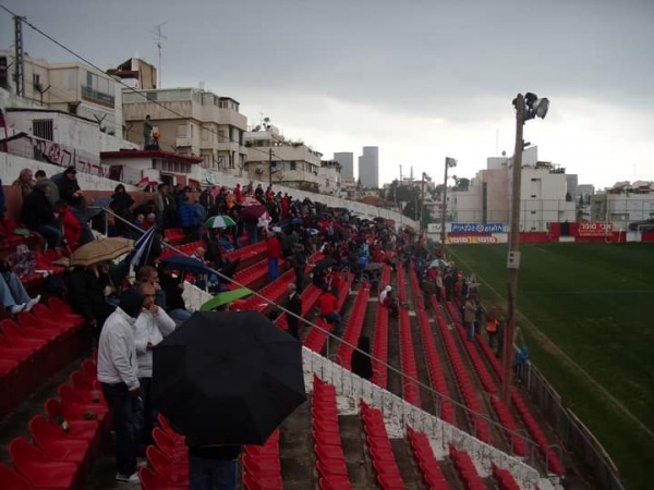 HaMakhtesh Stadium - Givʿatajim