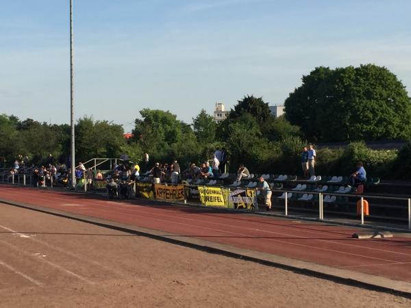 Bezirkssportanlage Koblenzer Straße - Düsseldorf-Garath