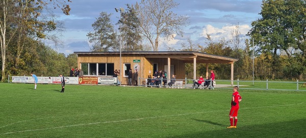 Sportplatz an der Grundschule - Linden/Holstein