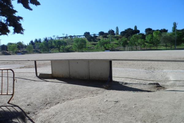 Campo de Fútbol Las Águilas - Madrid, MD