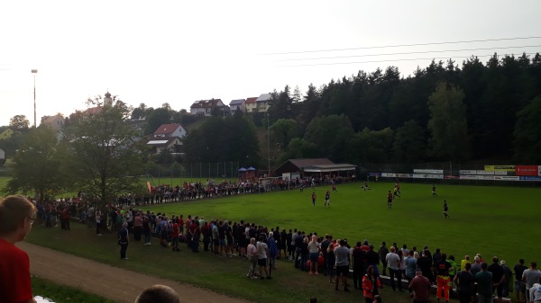 Sportgelände Utzenhofen - Kastl/Lauterachtal-Utzenhofen