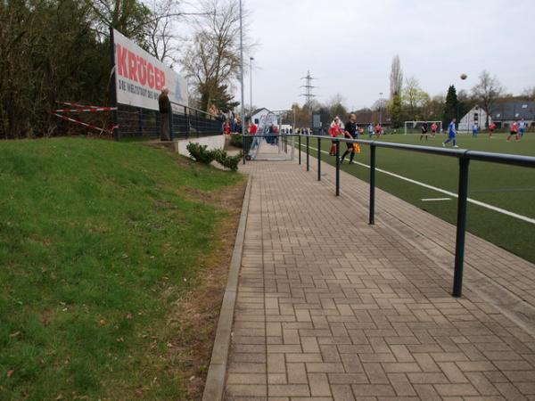 Stadion am Waldschlößchen - Mülheim/Ruhr-Saarn