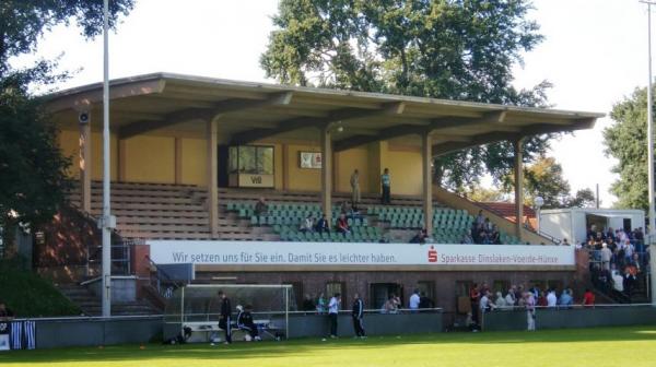 Dorotheen-Kampfbahn der Bezirkssportanlage Lohberg - Dinslaken-Lohberg