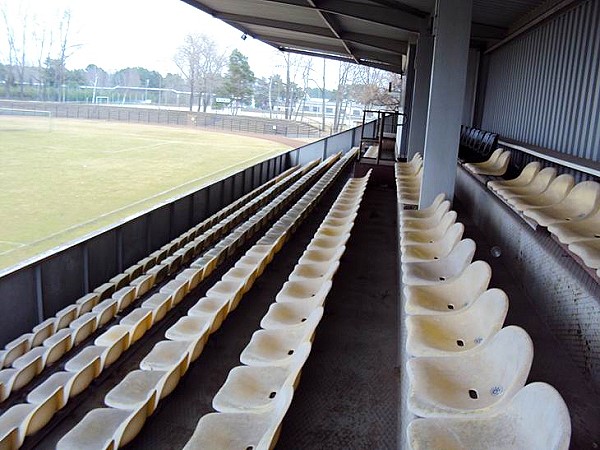 Stadion der Hüttenwerker auf den Sportanlagen Waldstraße - Eisenhüttenstadt