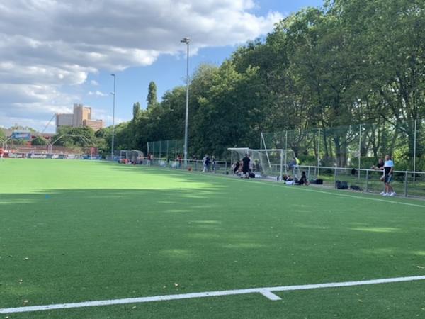 Universitätssportplatz 2 - Köln