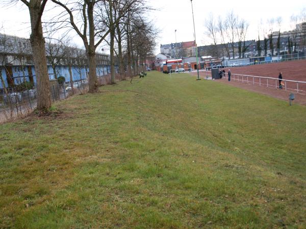 Roj-Stadion - Dortmund-Nordmarkt