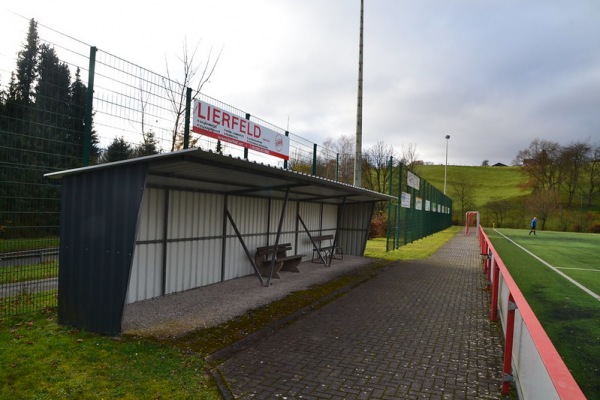 Neue Überdachung