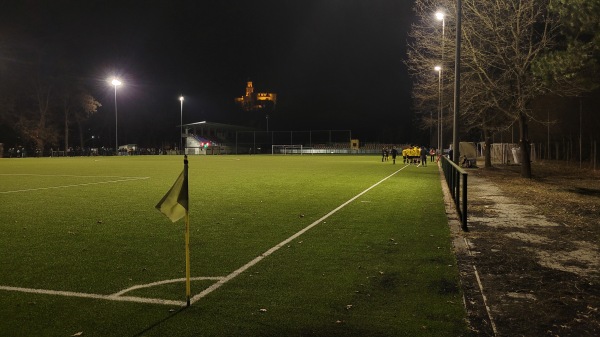 Fotbalový stadion Hluboká nad Vltavou hřiště 2 - Hluboká nad Vltavou