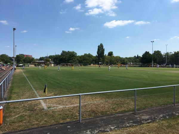 Bezirkssportanlage Fährstraße Platz 2 - Düsseldorf-Unterbilk