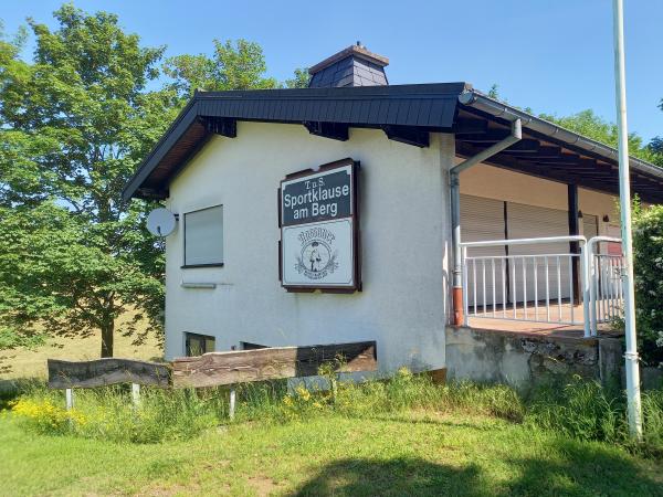 Sportplatz am Berg - Heistenbach