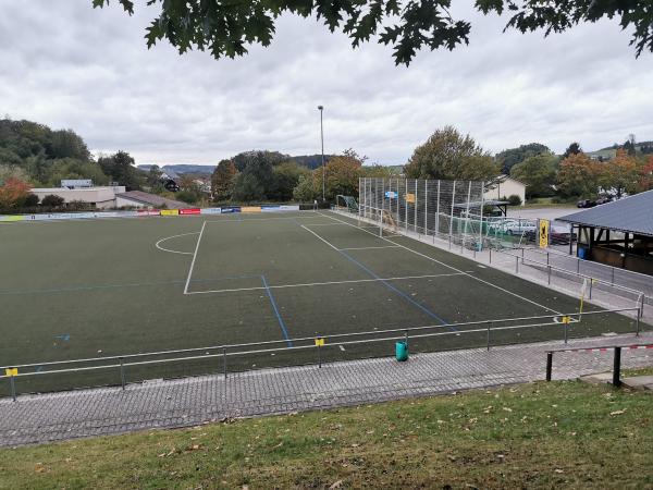 Sportplatz am Heidenberg - Lautertal/Odenwald-Gadernheim