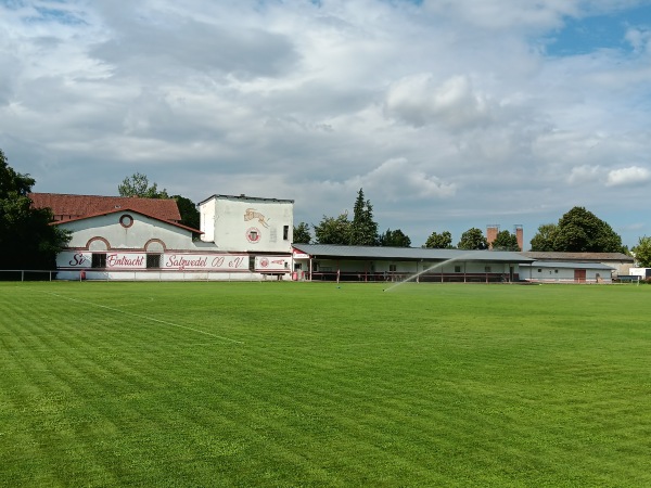 Flora-Sportplatz - Salzwedel
