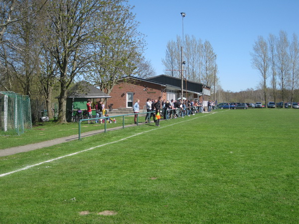 Robert-Selmer-Sportanlage - Kühren-Kleinkühren