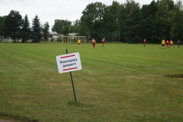 Friedrich-Ludwig-Jahn-Stadion - Radeburg