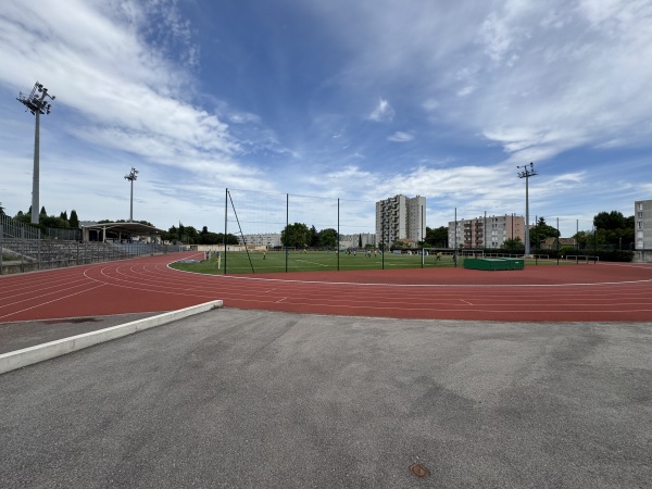 Stade Léo Lagrange - Bagnols-sur-Cèze