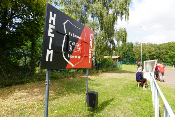 Sportanlage Akazienweg - Tangerhütte-Lüderitz
