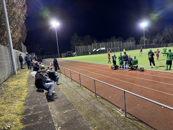 Sportplatz bei der Schönbeinhalle - Metzingen-Neugreuth