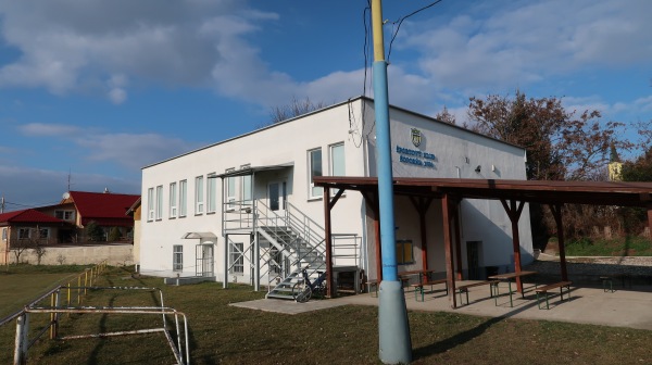 Športový areál ŠK Šoporňa ihisko 2 - Šoporňa