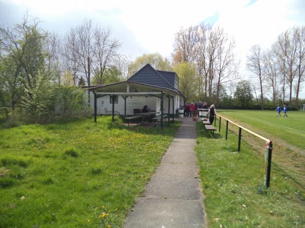 Pappelwaldstadion - Gröningen-Stadt Großalsleben