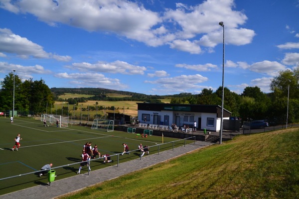 Sportplatz Derschen - Derschen