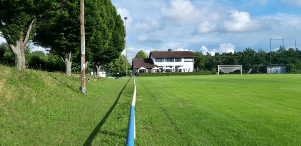 Sportplatz Hohenwettersbach 1 - Karlsruhe-Hohenwettersbach