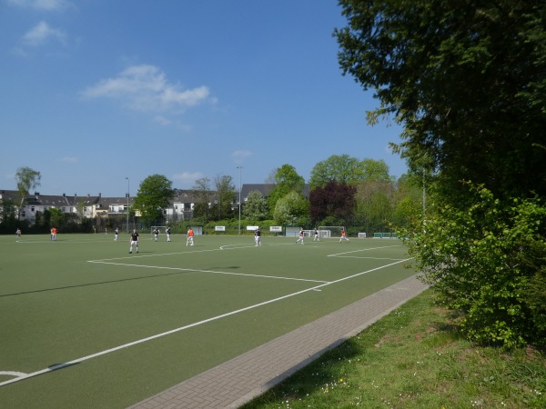 Bezirkssportanlage Am Krausen Bäumchen Platz 2 - Essen/Ruhr-Bergerhausen