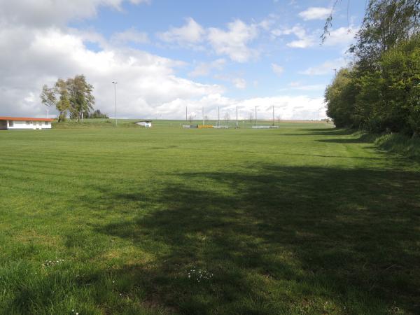 Sportplatz Hochborner Straße - Hangen-Weisheim