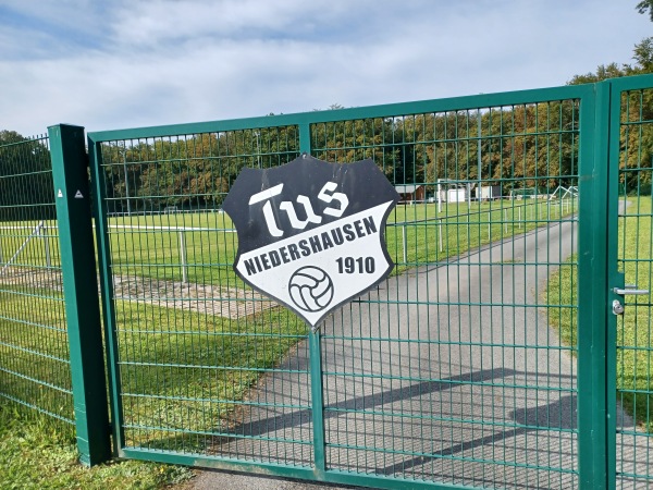 Sportplatz Niedershausen - Löhnberg-Niedershausen