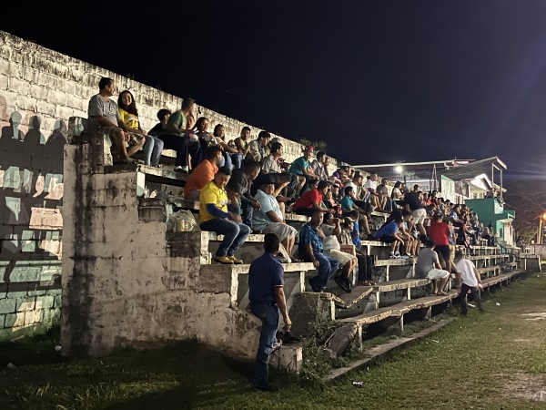 Norman Broaster Stadium - San Ignacio