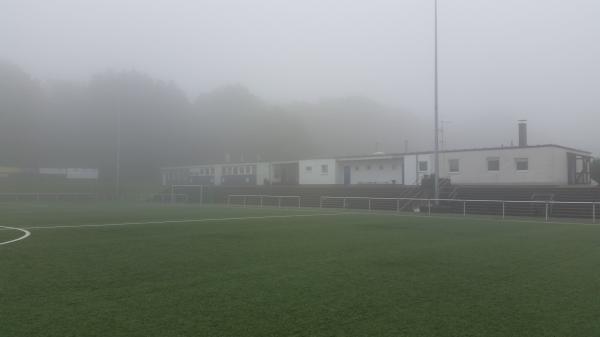 Sportanlage Freudenberg Platz 2 - Wuppertal-Grifflenberg