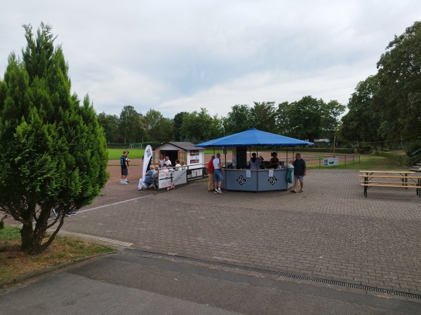 Johann-Dahmen-Sportanlage Platz 2 - Neuss-Holzheim