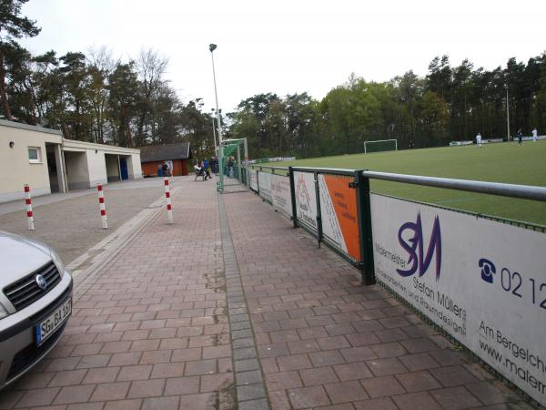 Sportplatz Höher Heide - Solingen-Aufderhöhe