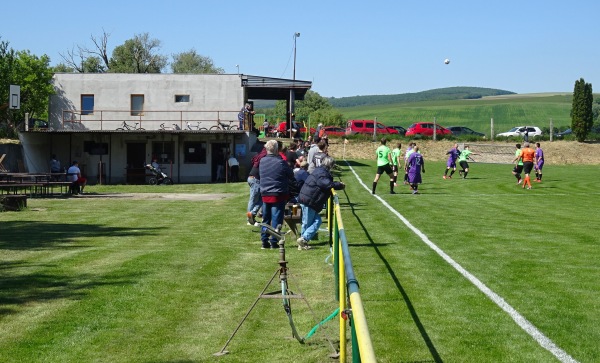 Futbalové ihrisko Rovensko - Rovensko
