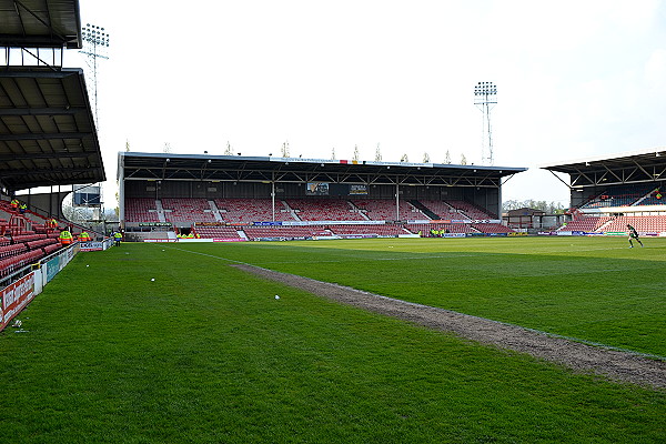 Y Cae Ras - Wrexham, WRX