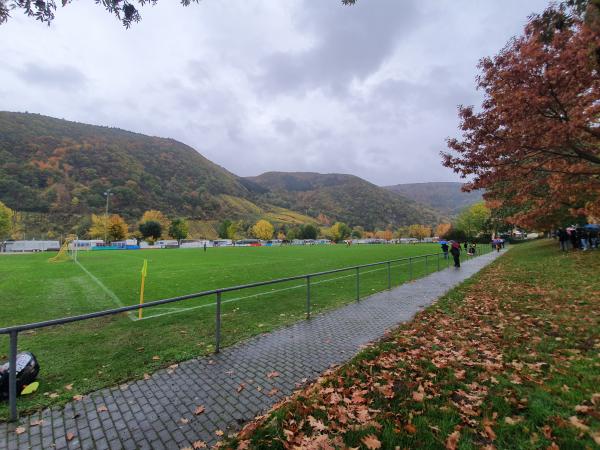 Sportplatz an der Mosel - Pölich