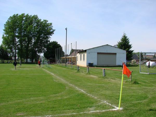 Sportplatz am Klostergut - Mönchpfiffel-Nikolausrieth