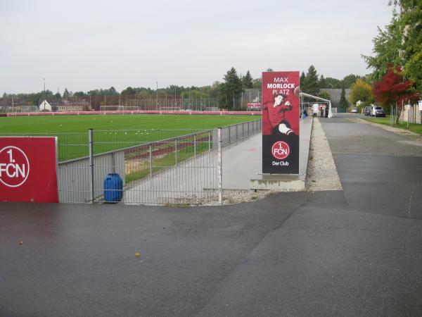 Max-Morlock-Platz Valznerweiher - Nürnberg-Zerzabelshof