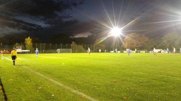 Sportplatz Schmiedeweg - Lehrte-Sievershausen