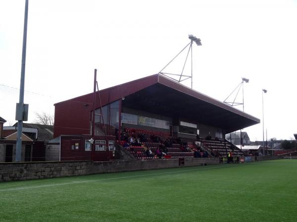 Ochilview Park - Stenhousemuir, Falkirk