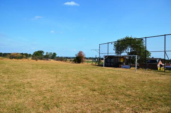 Sportplatz In der Höhle - Weilerswist-Bodenheim