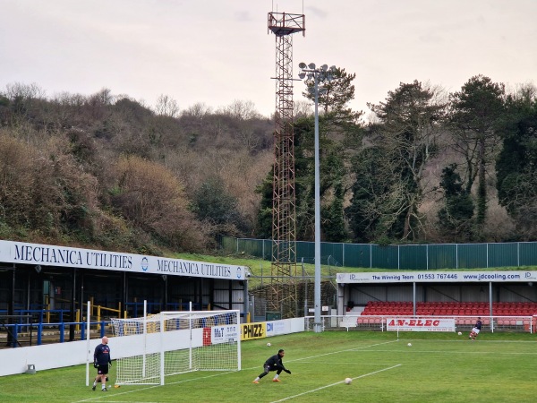 Crabble Athletic Ground - Dover-River, Kent