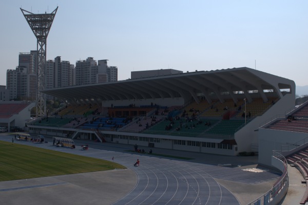 Gangneung Stadium - Gangneung