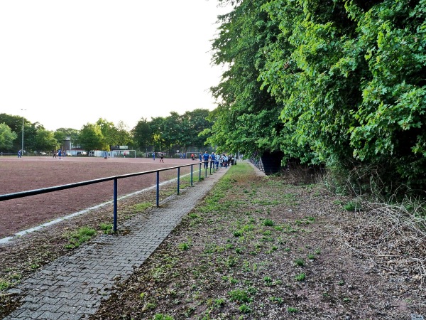 Sportplatz Wiesbadener Straße - Duisburg-Obermeiderich