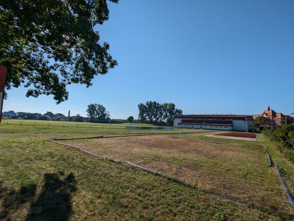 Werner-Seelenbinder-Sportplatz - Tangerhütte