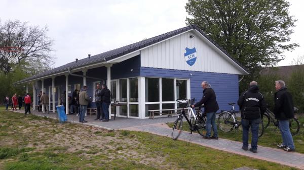 Sportplatz Lohsacker Weg - Wakendorf I