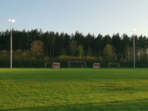 Sportanlage Am Ehrenmal - Jevenstedt-Nienkattbek