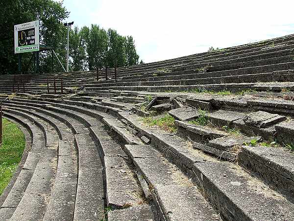 PVSK Stadion (1952) - Pécs