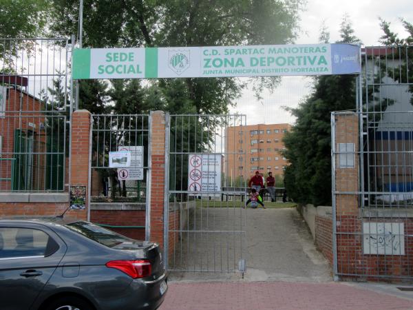 Campo de Fútbol Spartac Manoteras - Madrid, MD